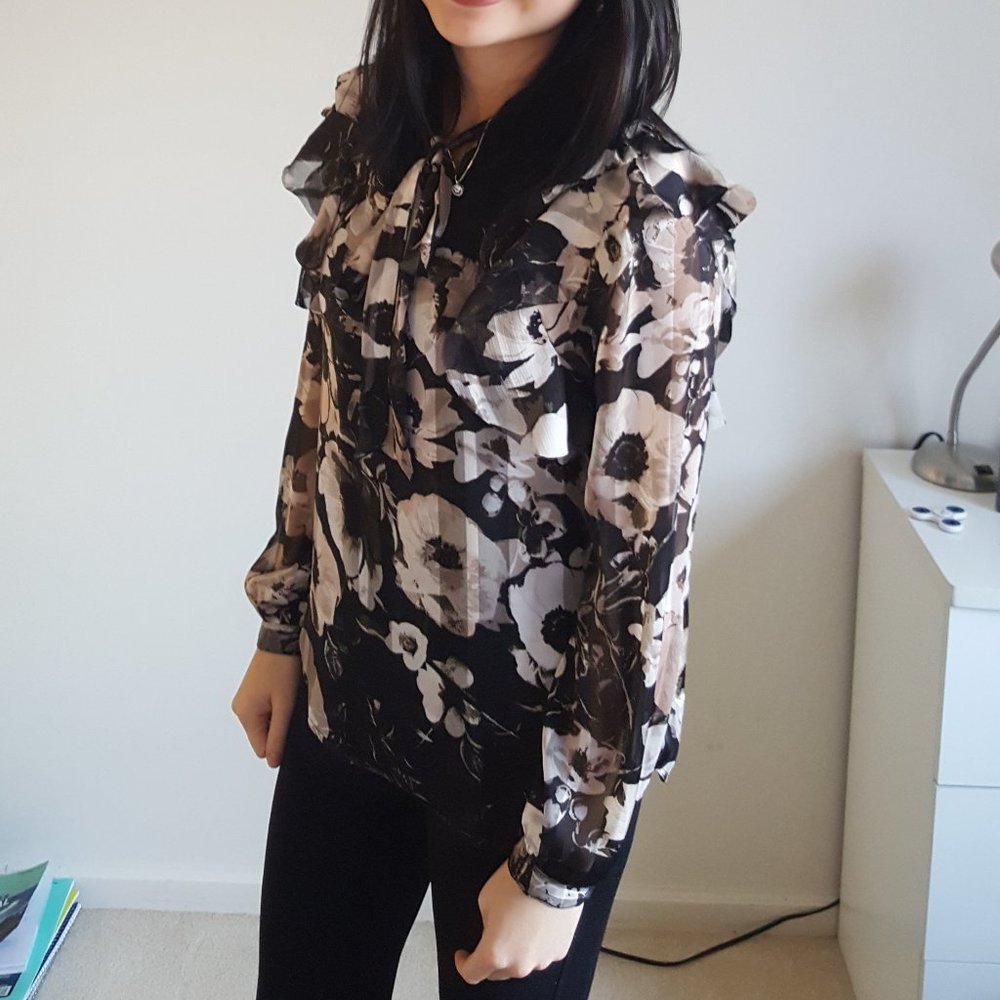 Banana Republic Olive Floral Blouse (XS)